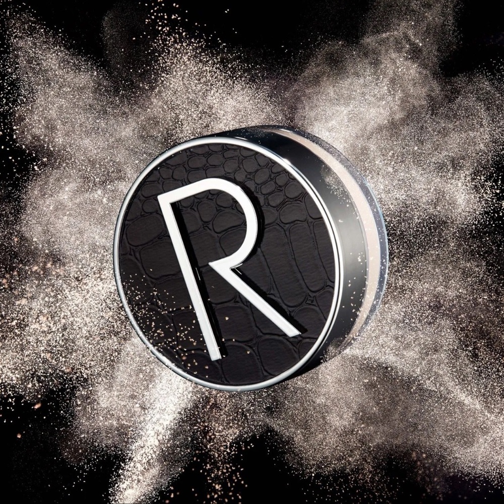Rodial | Glass Powder Loose Blurring Powder - 8g // MSRP: $59